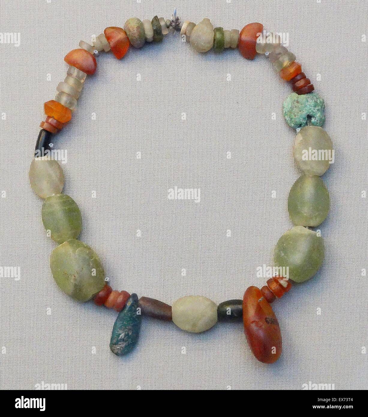 Bracelet pour femme, trouvée à Matmar. À partir de la culture Gerzean Pre-Dynastic, égyptien, d'environ 3500 à 3200 av. Nommé d'après le site de Gerzeh. C'était la prochaine étape dans le développement culturel égyptien, et c'est durant cette période que la fondation de Dy Banque D'Images Bracelet pour femme, trouvée à Matmar. À partir de la culture Gerzean Pre-Dynastic, égyptien, d'environ 3500 à 3200 av. Nommé d'après le site de Gerzeh. C'était la prochaine étape dans le développement culturel égyptien, et c'est durant cette période que la fondation de Dy Banque D'Images