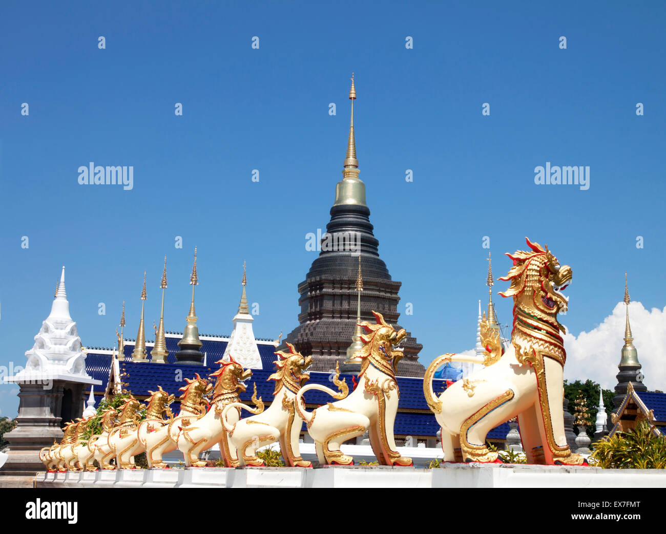 Temple Bouddhique Wat Ban Den Statue chanter. Banque D'Images