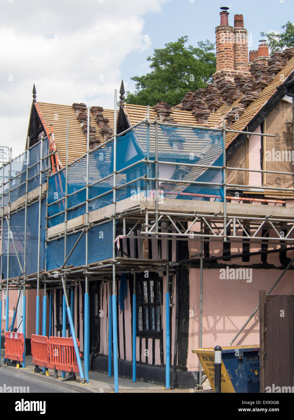 Une maison du 15ème siècle ('Ye Old Sans objet Hall'), Sudbury, Suffolk, Angleterre, en rénovation. Banque D'Images