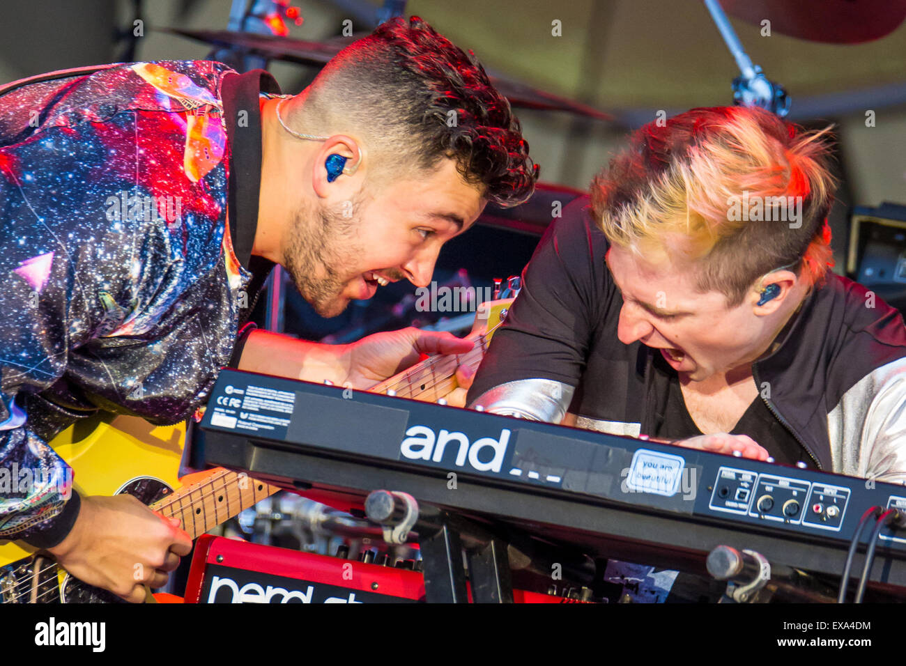 Detroit, Michigan, USA. 8 juillet, 2015. NICHOLAS PETRICCA et ELI MAIMAN de 'Walk the Moon' d'effectuer sur le Code Zip Tour à Comerica Park. © Marc Nader/ZUMA/Alamy Fil Live News Banque D'Images