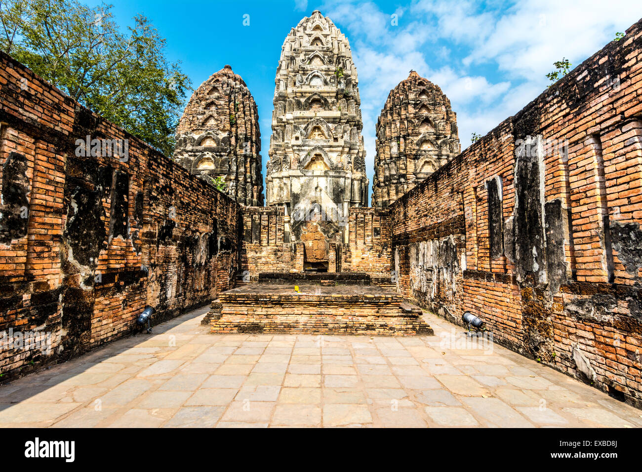 Temple Wat Sri Sawat à Sukhothai Historical Park, centre de la Thaïlande. Banque D'Images