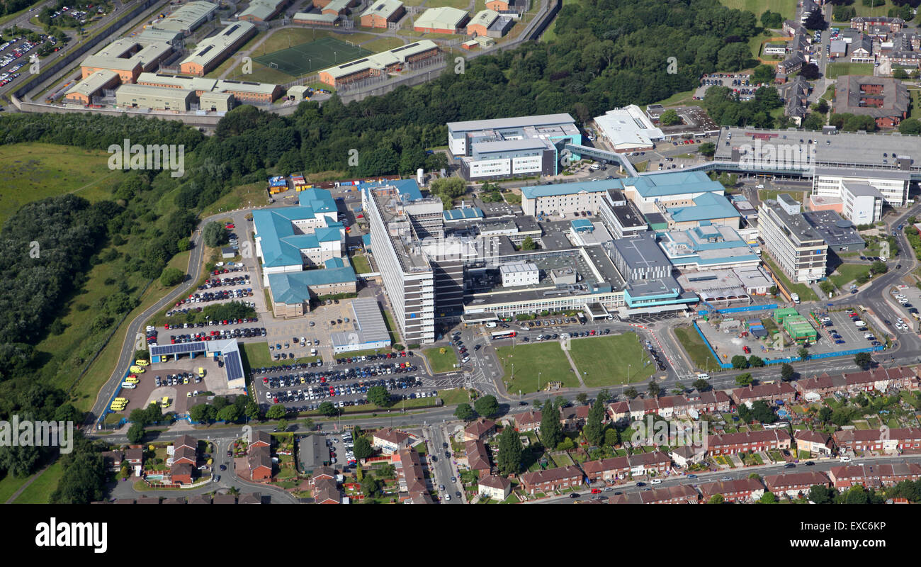 Vue aérienne de l'Hôpital Universitaire Aintree, Liverpool, Royaume-Uni Banque D'Images