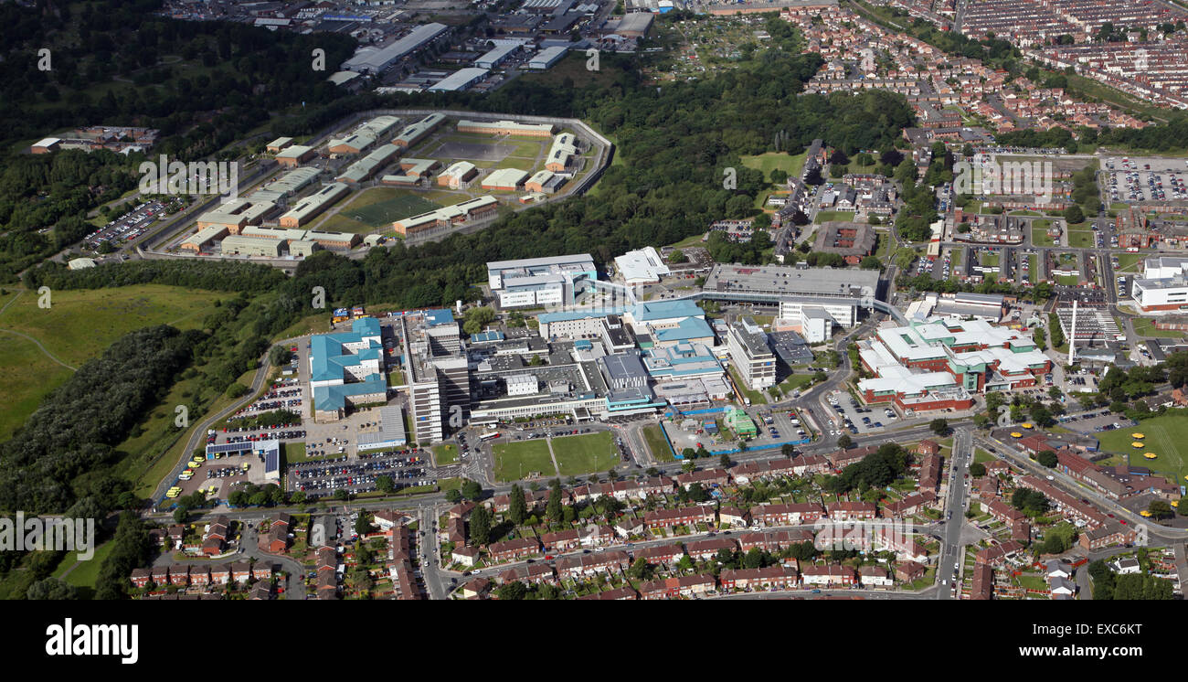 Vue aérienne de l'Hôpital Universitaire Aintree, Liverpool, Royaume-Uni Banque D'Images