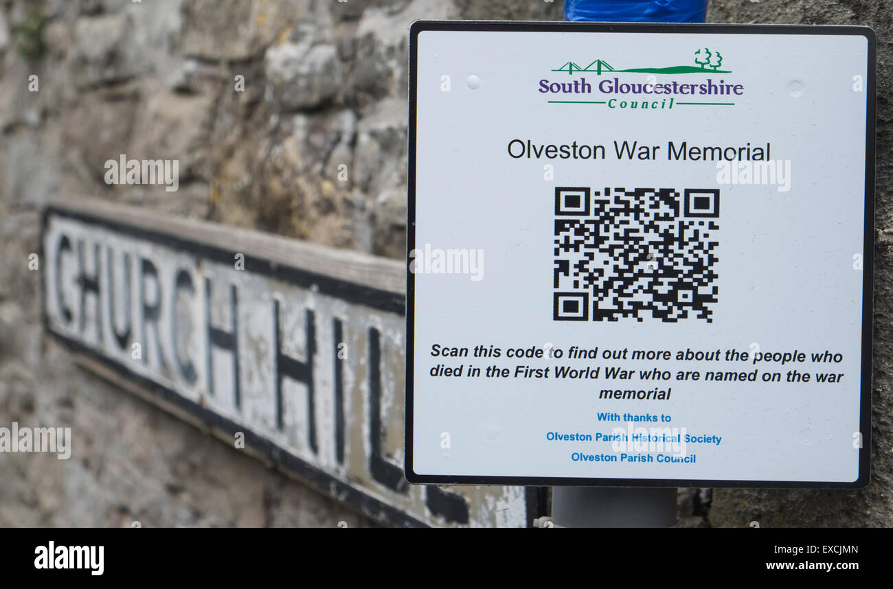 Olveston South Gloucestershire England UK Le mémorial de guerre QR code Banque D'Images
