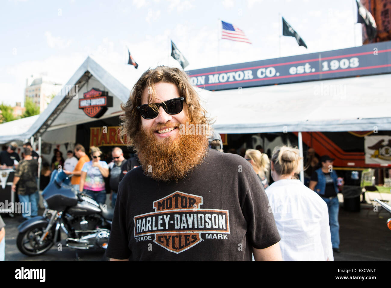 Harley davidson t shirt Banque de photographies et d'images à haute  résolution - Alamy