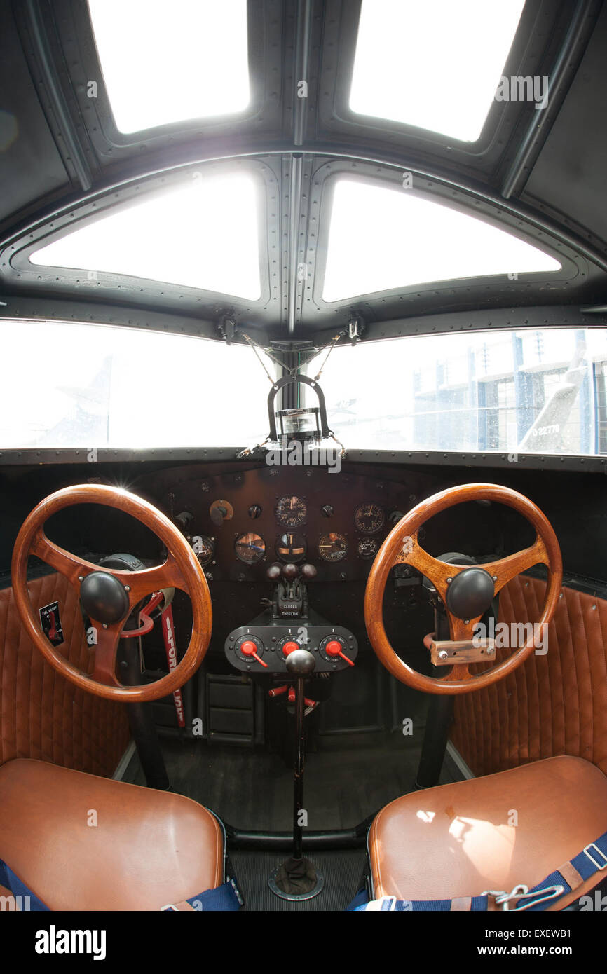 Ford 5-A-B Fv cockpit Banque D'Images