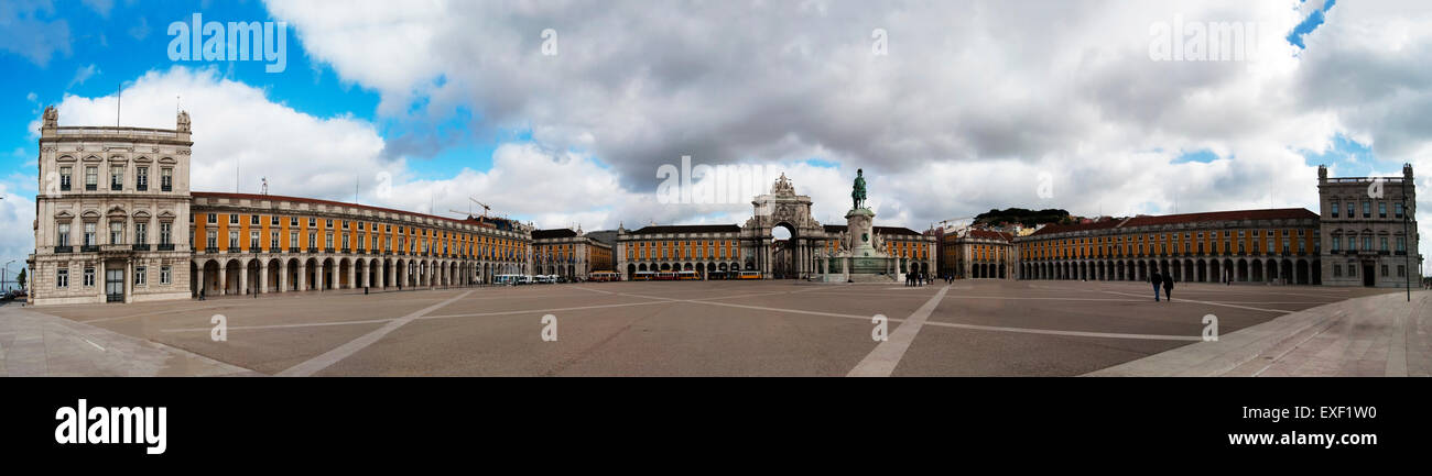 La ville de Lisbonne Portugal Commerce Square vue panoramique Banque D'Images