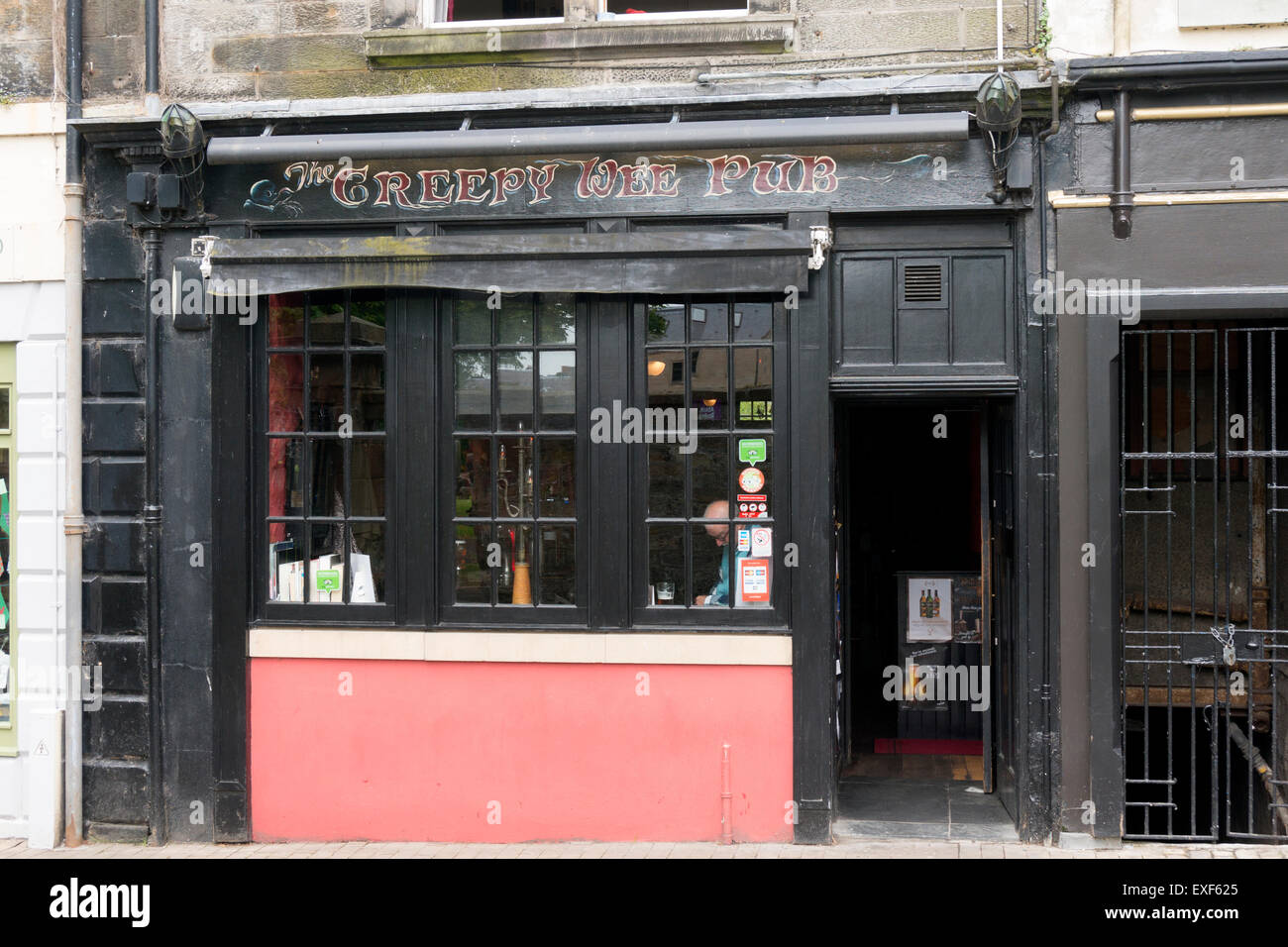 Le petit pub, Dunfermline, Fife Banque D'Images