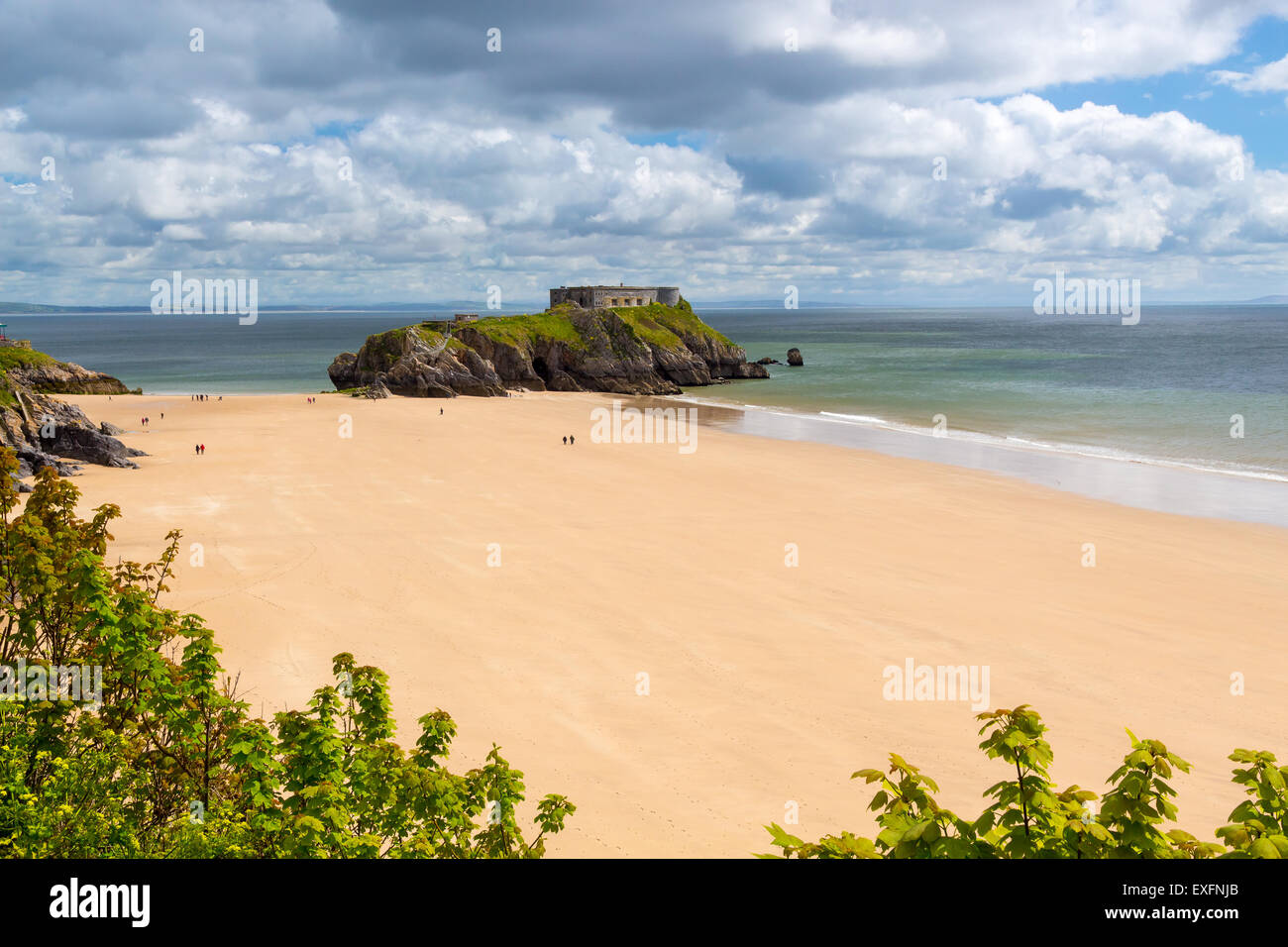 Surplombant la plage de Tenby et St Catherines Island dans la baie de Carmarthen, Pembrokeshire, Pays de Galles du sud-ouest de l'Europe, Royaume-Uni Banque D'Images