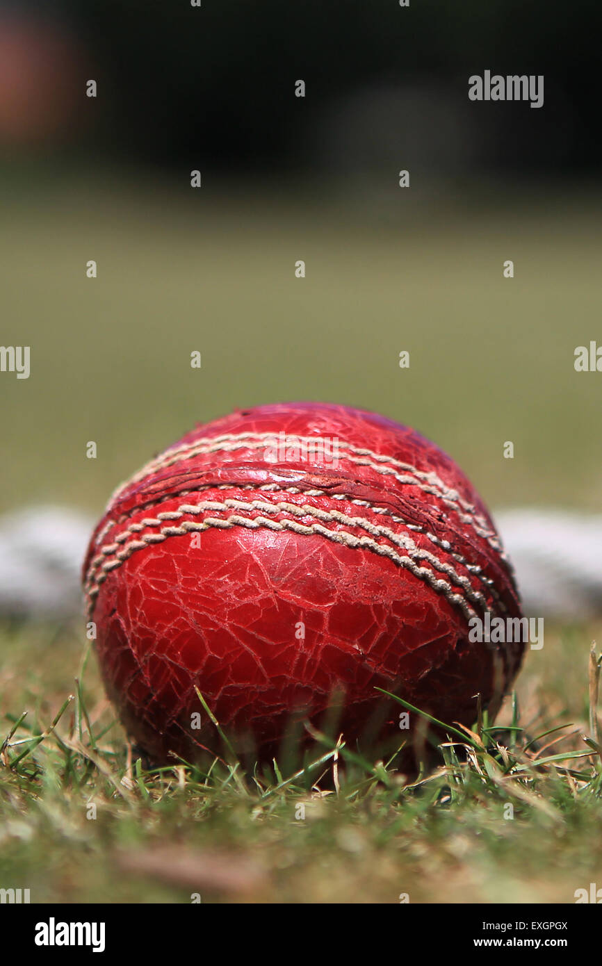 Football - Division de la Ligue de Cricket Kent 1er IV XI - Faversham Cricket Club v Cowdrey Cricket Club Banque D'Images