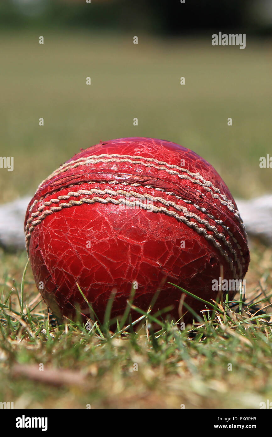 Football - Division de la Ligue de Cricket Kent 1er IV XI - Faversham Cricket Club v Cowdrey Cricket Club Banque D'Images