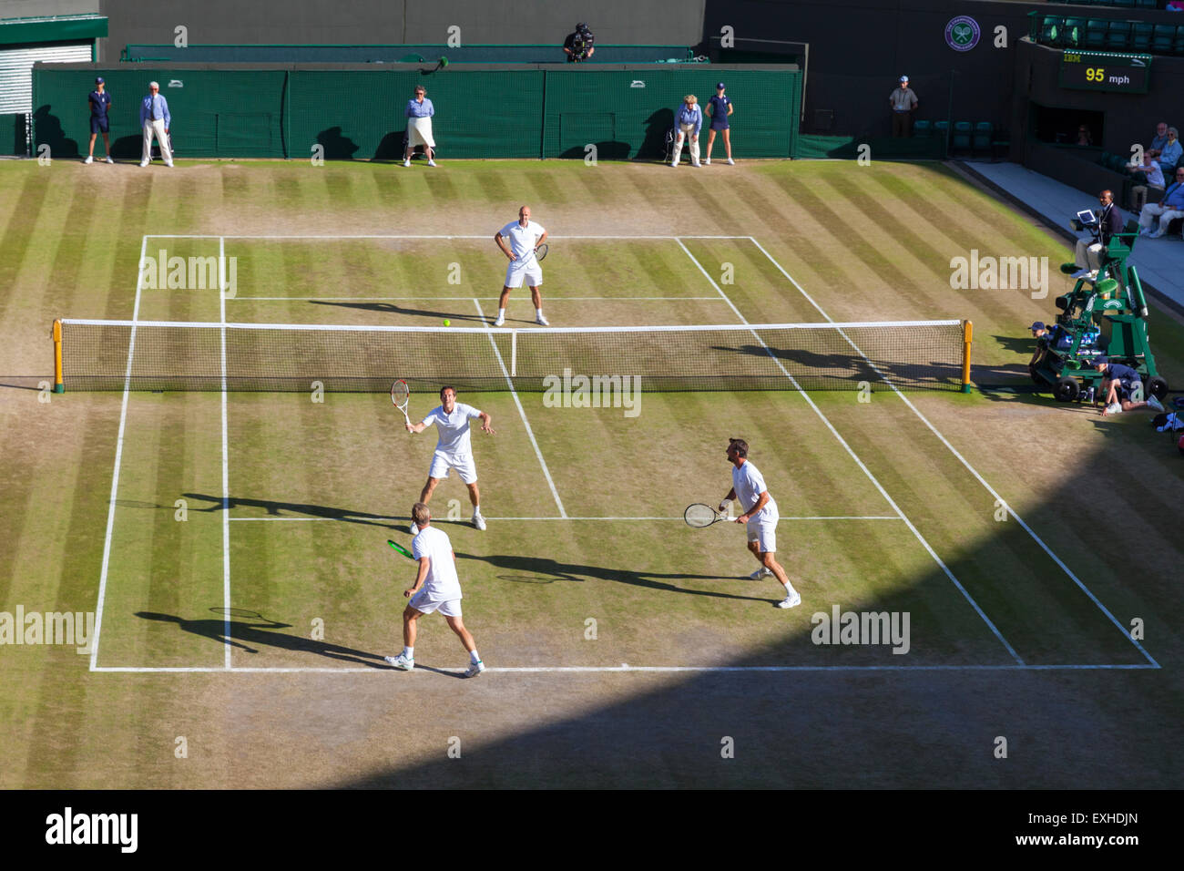 Wimbledon 2015, Goran Ivanisevic et Ivan Ljubicic (CRO) vs Bjorkmann et Johansson (SWE) ,l'invitation de Messieurs Doubles, Ct 1 Banque D'Images