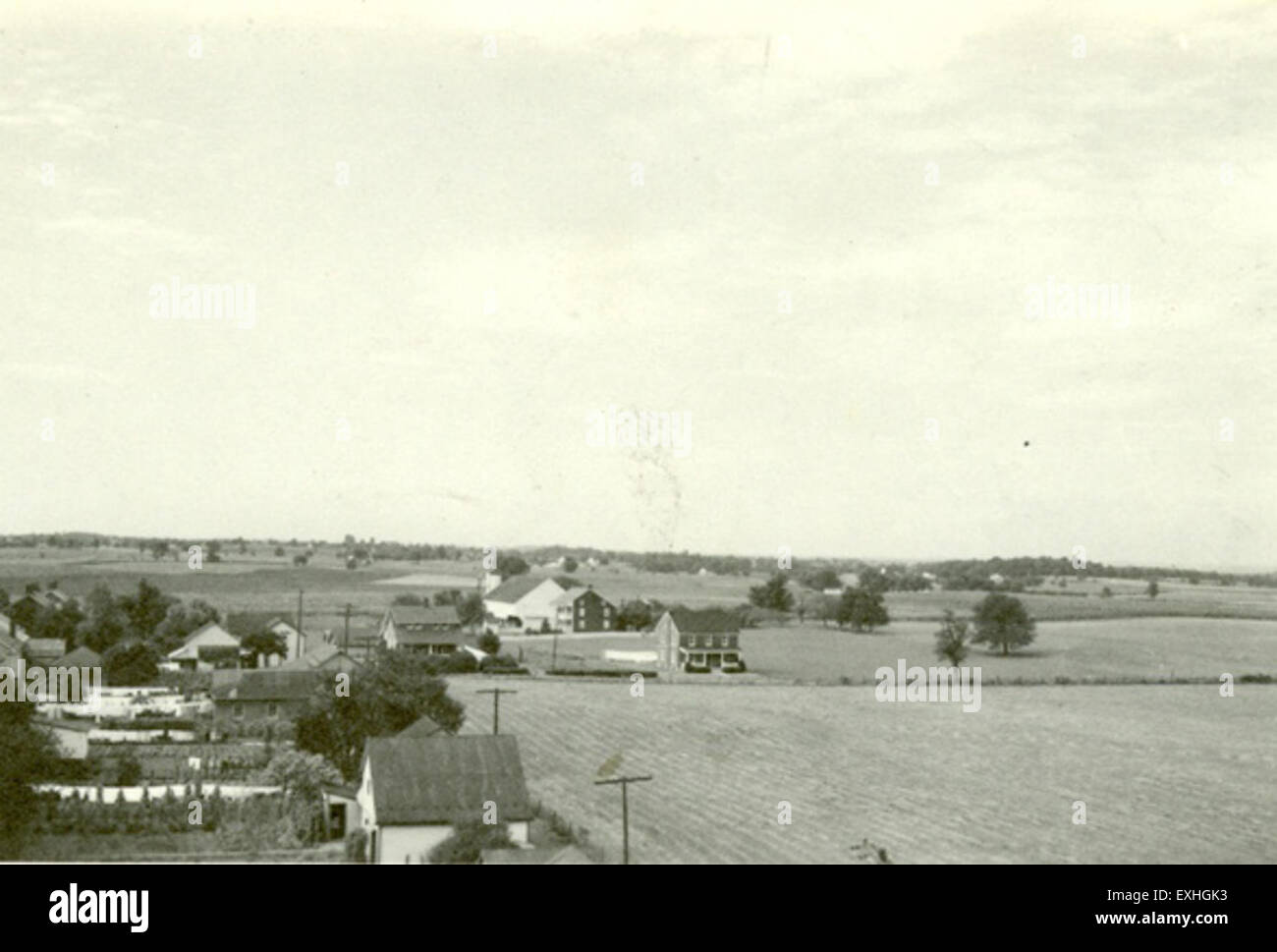 Une représentation du paysage rural de Maugansville, Maryland, mettant en valeur le mode de vie agricole de la communauté mennonite. L'image met en valeur l'agriculture, les techniques agricoles traditionnelles et un fort sentiment de communauté. Banque D'Images