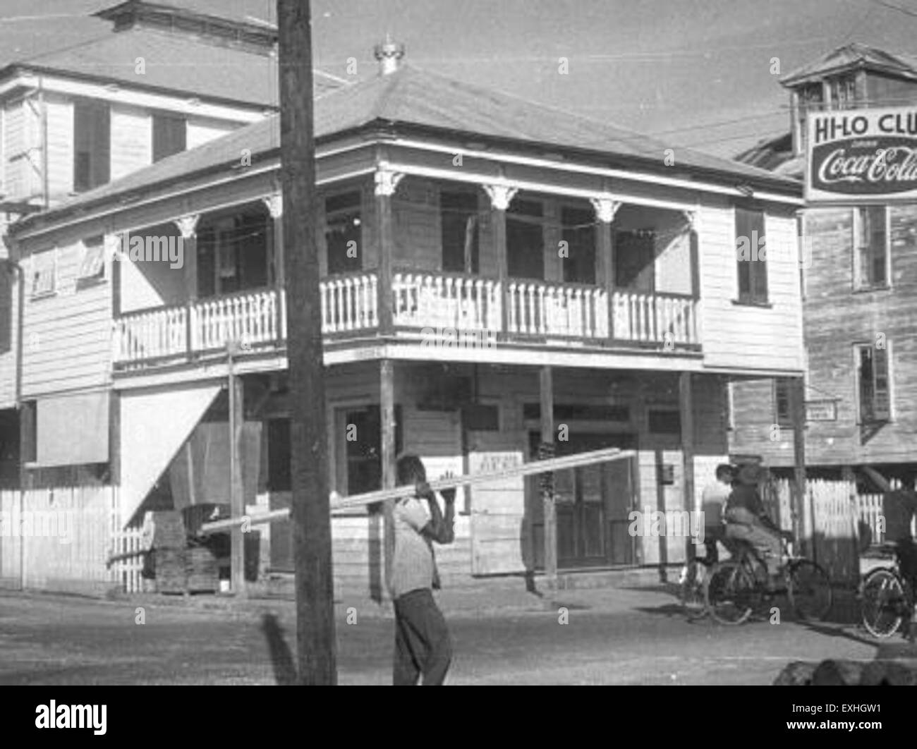 Cette photographie capture le Centre mennonite au Honduras britannique (aujourd'hui Belize), soulignant le rôle du Conseil des missions mennonite dans l'établissement de colonies dans la région au cours du XXe siècle. Banque D'Images