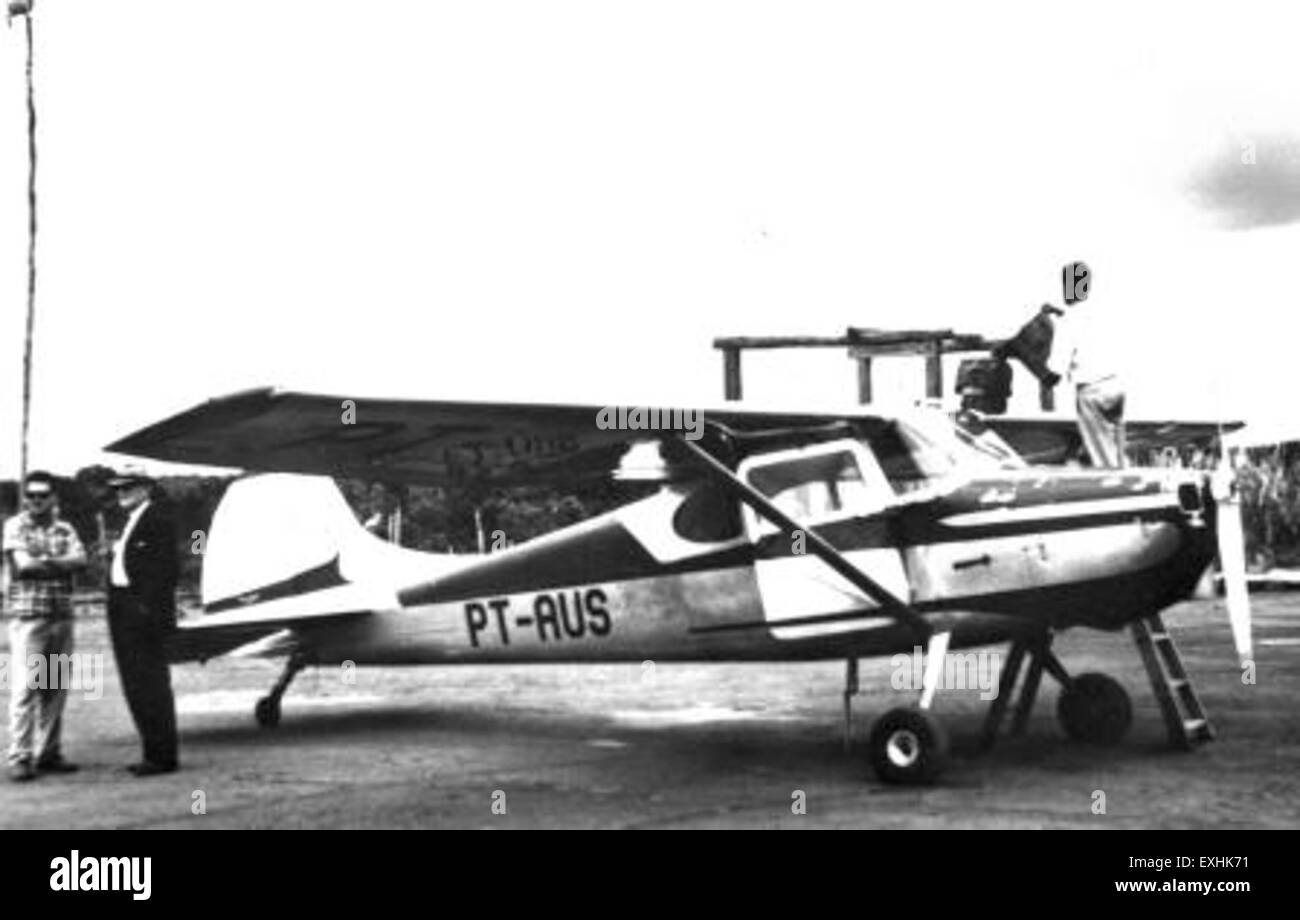 L'avion utilisé par la Missionary Aviation Fellowship (MAF) est un outil essentiel pour atteindre les régions éloignées avec un accès limité. MAF assure le transport aérien des missionnaires, l’aide humanitaire et les services communautaires sur des terrains difficiles. Banque D'Images