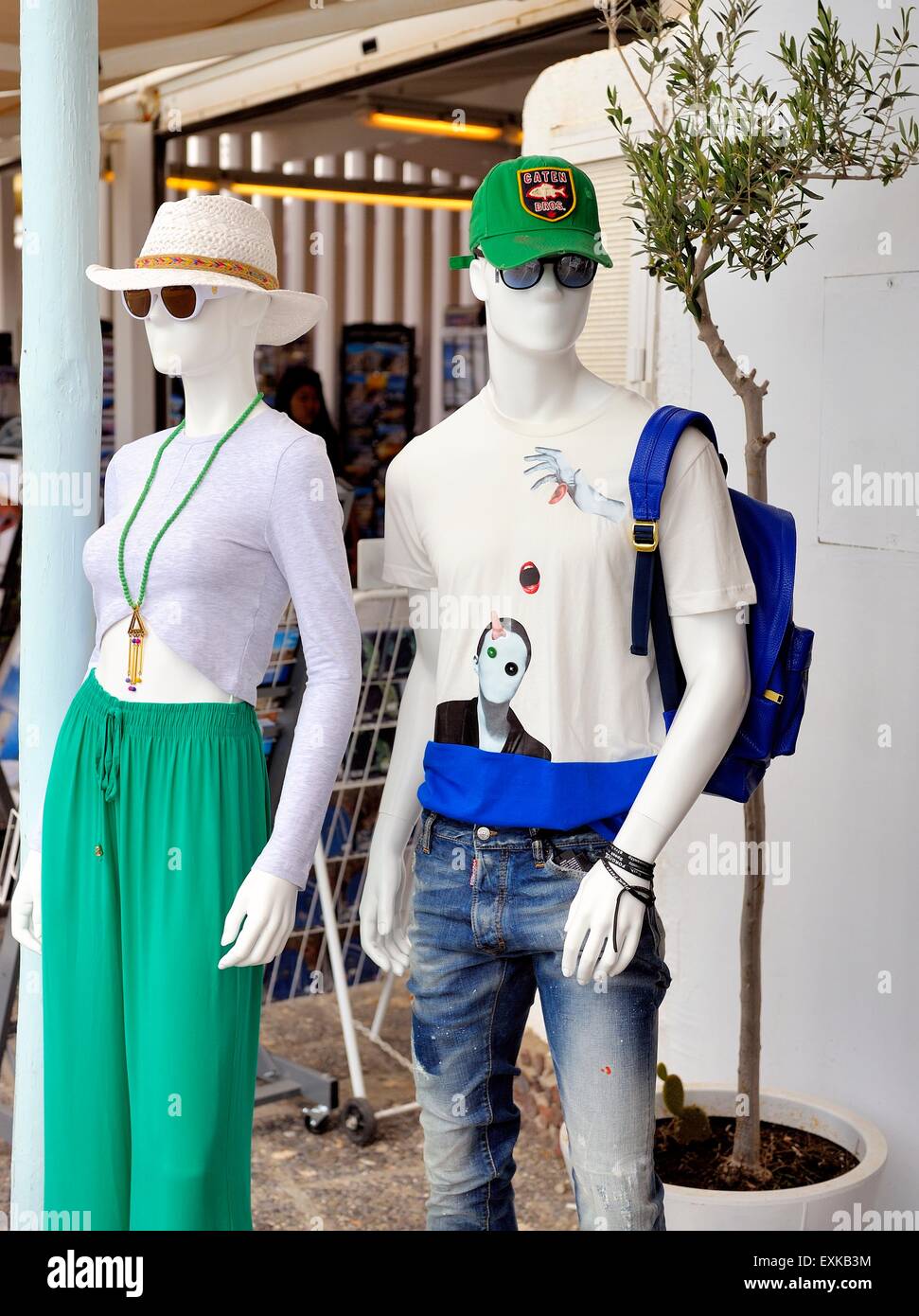 Shop mannequins masculins et féminins Banque D'Images