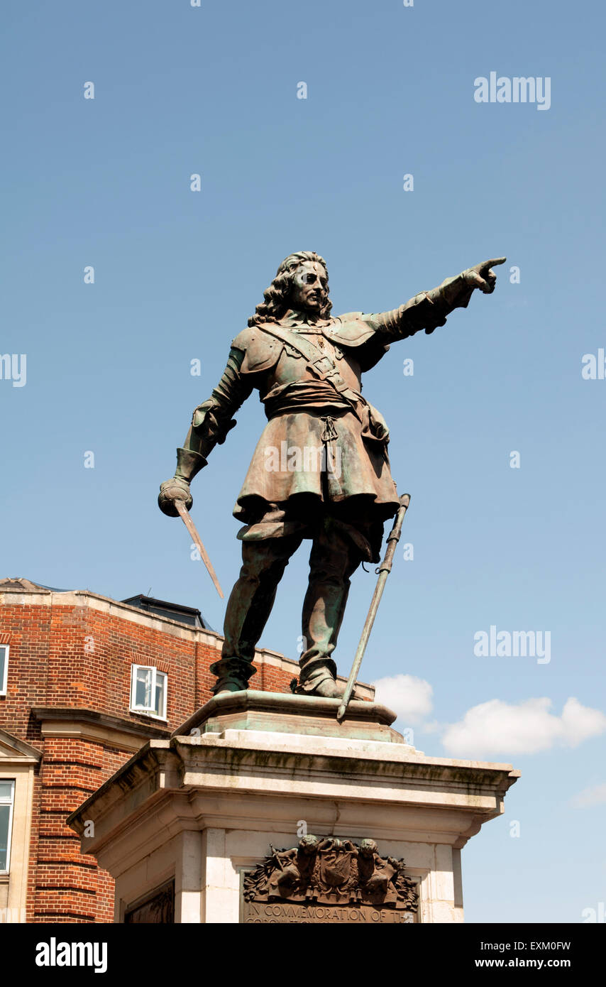 Statue de John Hampden, Aylesbury, Buckinghamshire, England, UK Banque D'Images