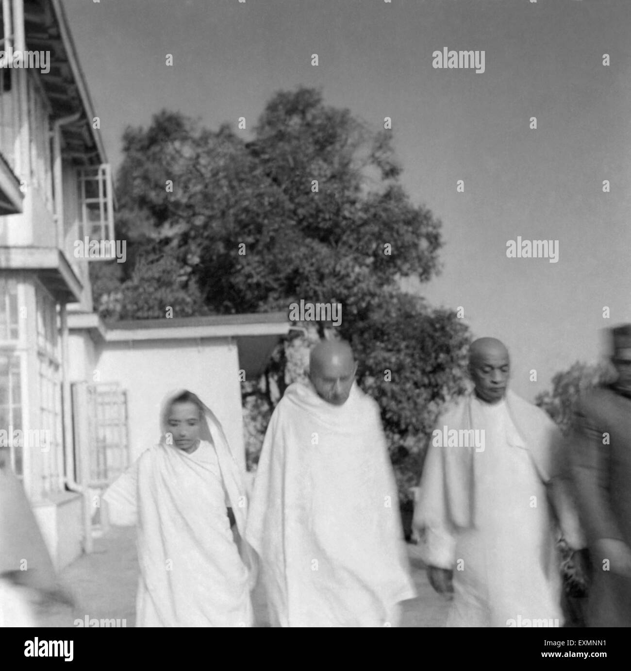 Manibehn Patel ; Mahatma Gandhi ; de Sardar Vallabhbhai Patel et Maharaja Singh de Simla ; 1945 ; Inde PAS DE MR Banque D'Images