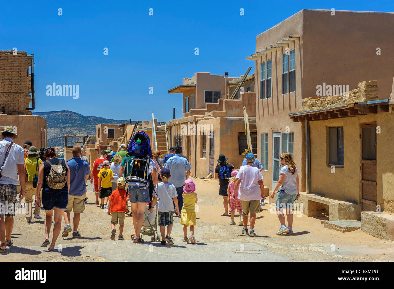 Visite guidée de l'Acoma Sky city. Cibola County, Nouveau Mexique, USA Banque D'Images
