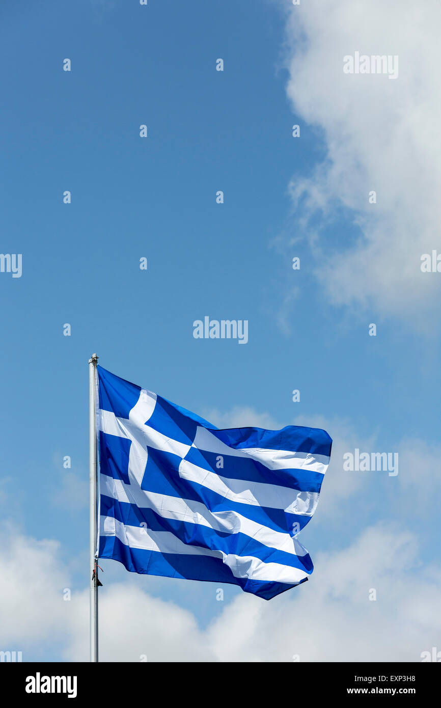 Drapeau de la Grèce, l'agitant dans le vent Banque D'Images