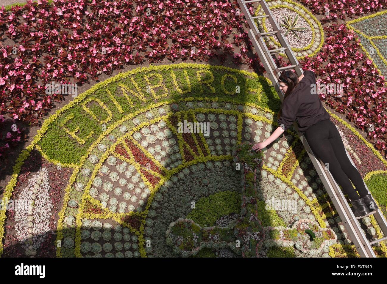 Edinburgh UK. 16 juillet. Horloge florale célèbre, qui fête cette année dix ans d'Edimbourg comme Ville UNESCO de la littérature. Édimbourg. Photo Jillian Denney. Pako Mera/Alamy Live News Banque D'Images