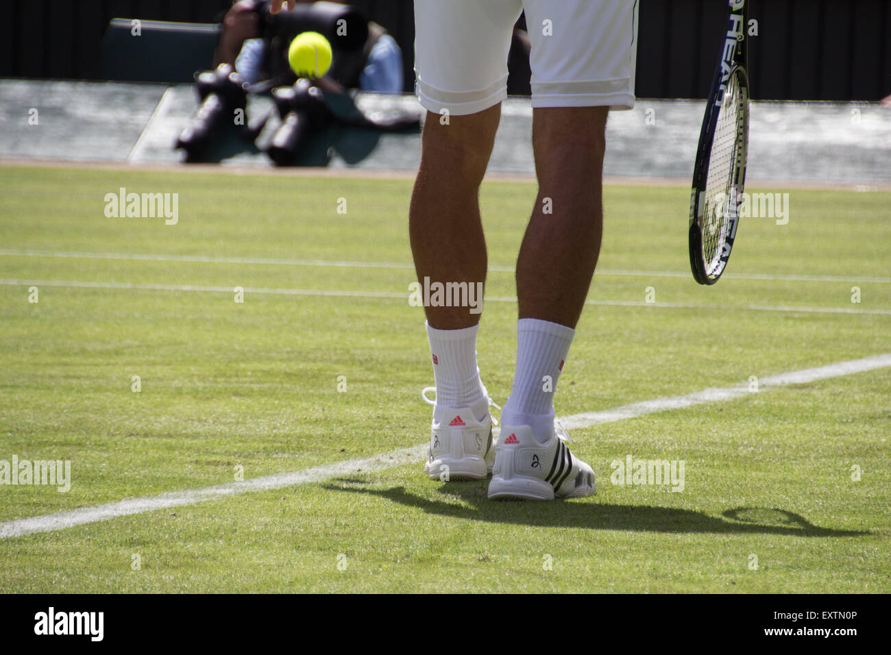 Novak Djokovic, le Court Central de Wimbledon, 2015 le jour 1 Banque D'Images