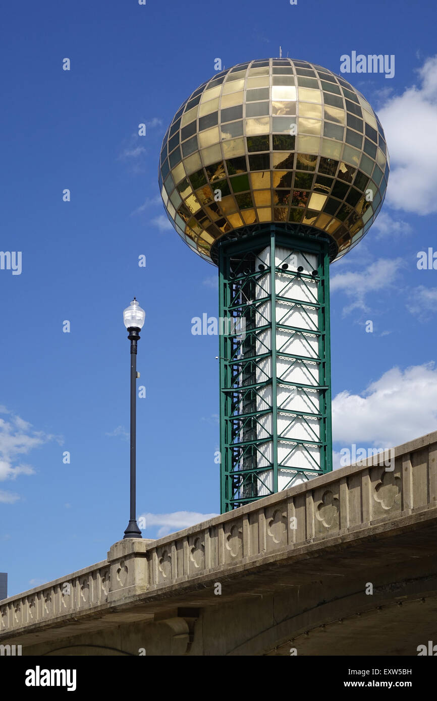 L'Également Sunsphere, dans World's Fair Park, centre-ville de Knoxville, Tennessee Banque D'Images