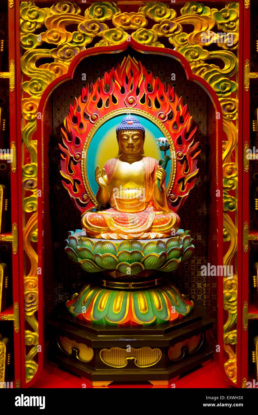 Statue, Buddha Tooth Relic Temple, Singapour, l'Asie Banque D'Images