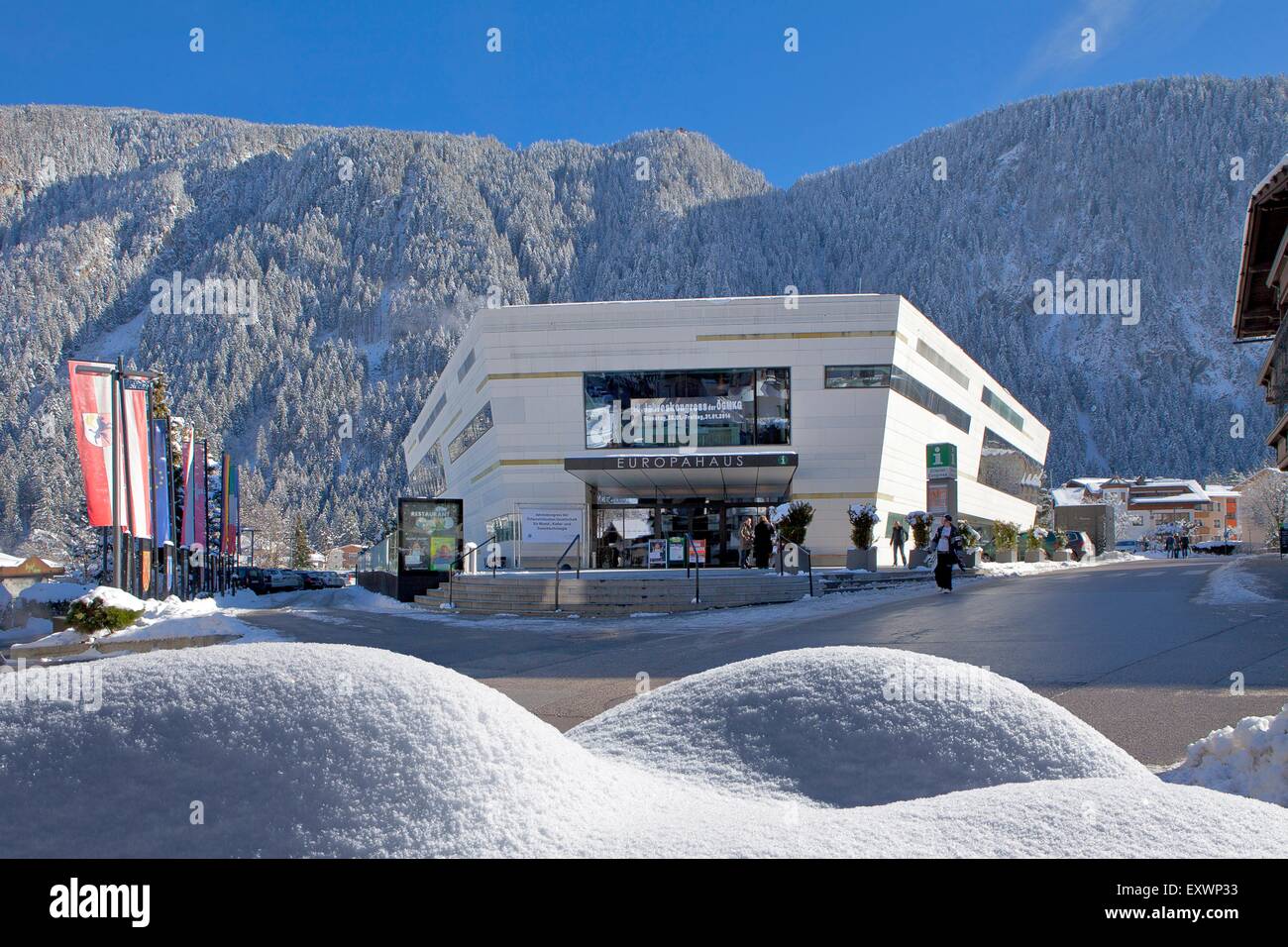 Europahaus, Mayrhofen en hiver, Alpes de Zillertal, Tyrol, Autriche, Europe Banque D'Images