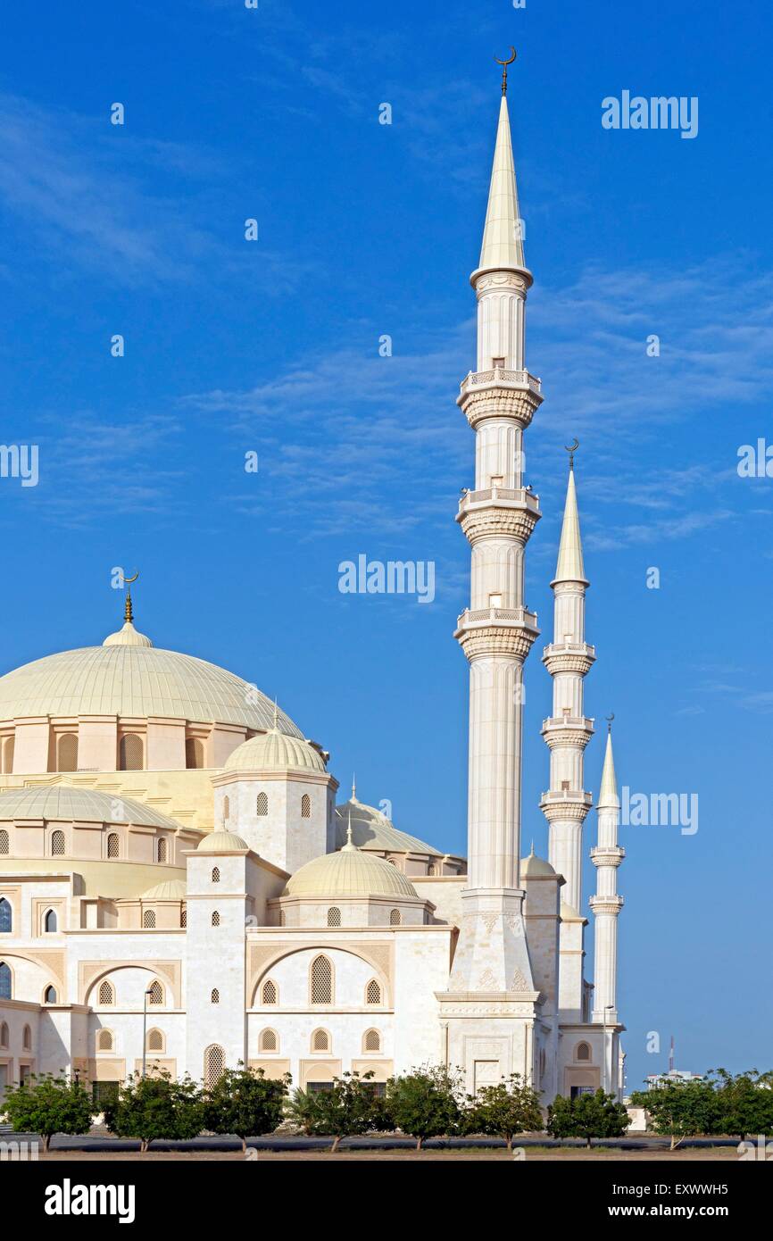 Nouvelle Mosquée, Fujairah, Émirats Arabes Unis Banque D'Images