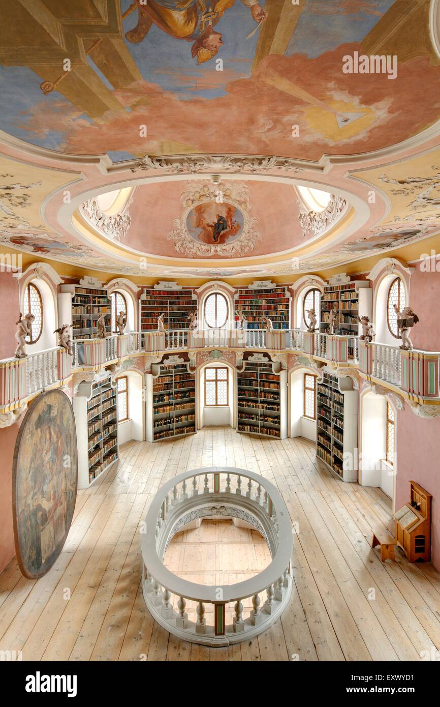 Ancienne bibliothèque, l'abbaye de Saint Mang, Füssen, Bavaria, Germany, Europe Banque D'Images