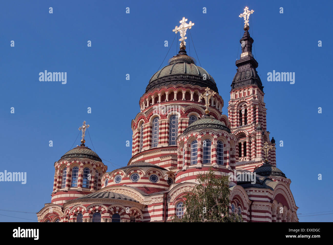 La Cathédrale de l'annonciation contre ciel clair à Kharkiv, Ukraine Banque D'Images