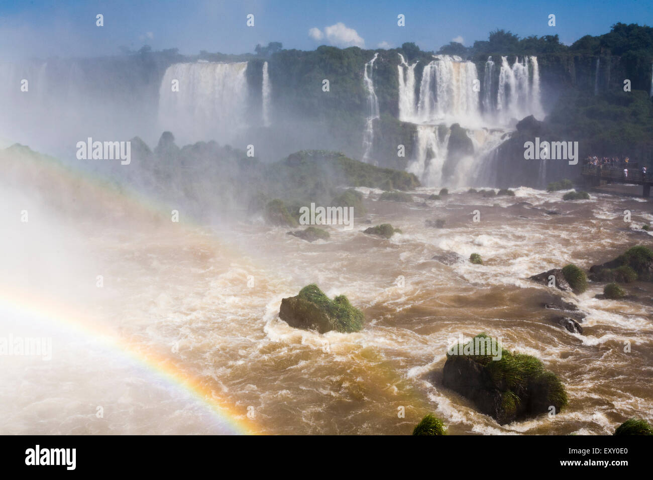 Double arc-en-ciel à la Gorge du Diable, les chutes d'Iguaçu du côté brésilien Banque D'Images