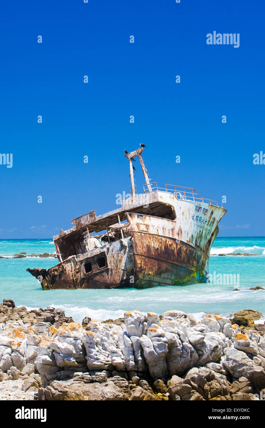 Naufrage du Meisho Maru 38 au Cap des aiguilles sur une claire,calme, journée ensoleillée. Banque D'Images