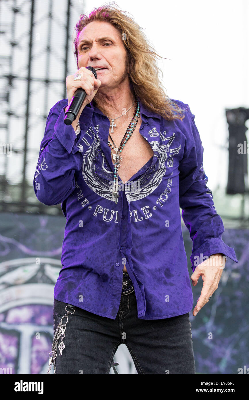 Oshkosh, Wisconsin, USA. 16 juillet, 2015. Le chanteur David Coverdale de Whitesnake il se produit avec son groupe à la Rock USA music festival à Oshkosh, Wisconsin © Daniel DeSlover/ZUMA/Alamy Fil Live News Banque D'Images