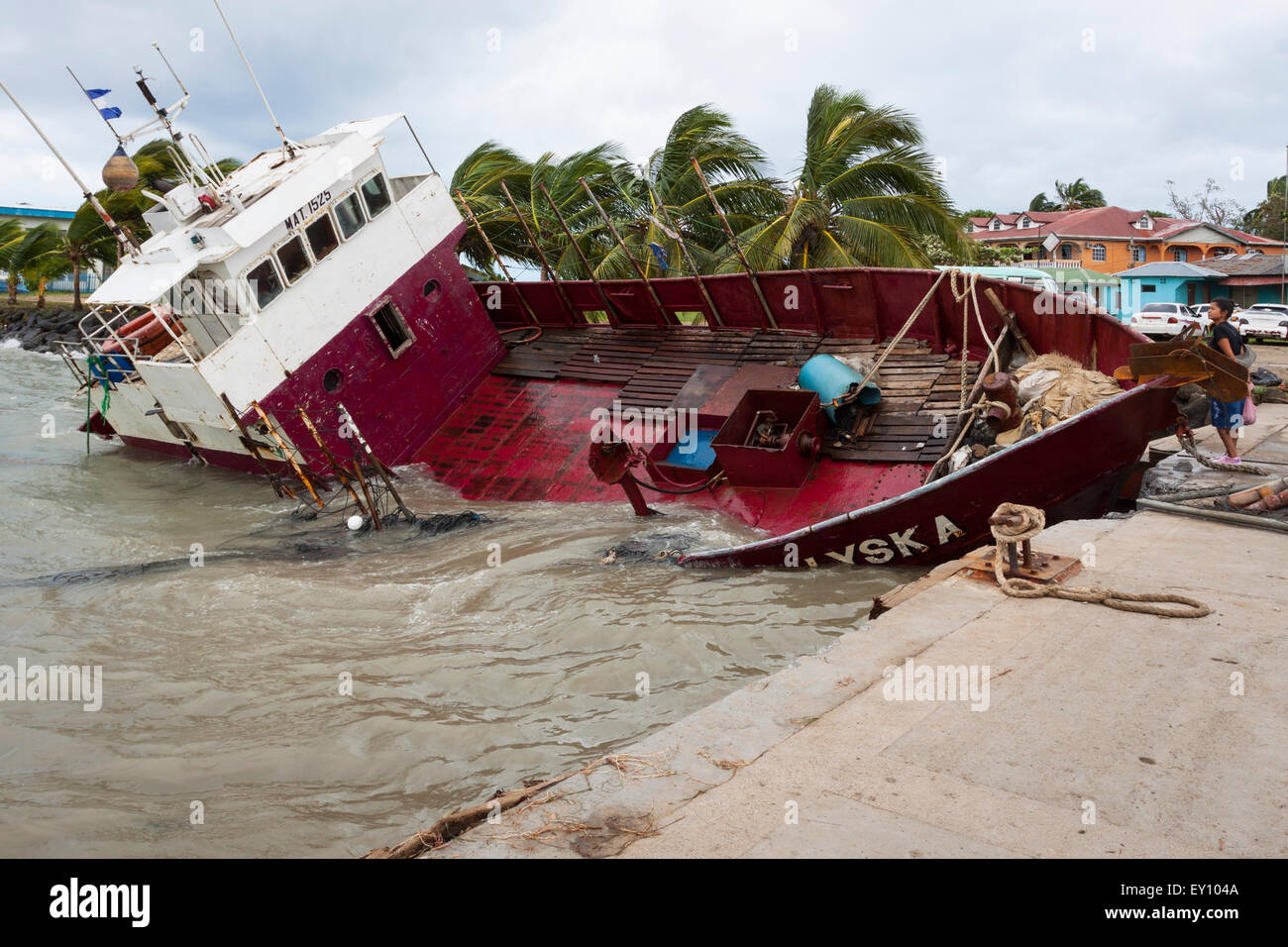 À la locale de shipwreck causés par l'ouragan Ida à Big Corn Island Harbour, Nicaragua Banque D'Images