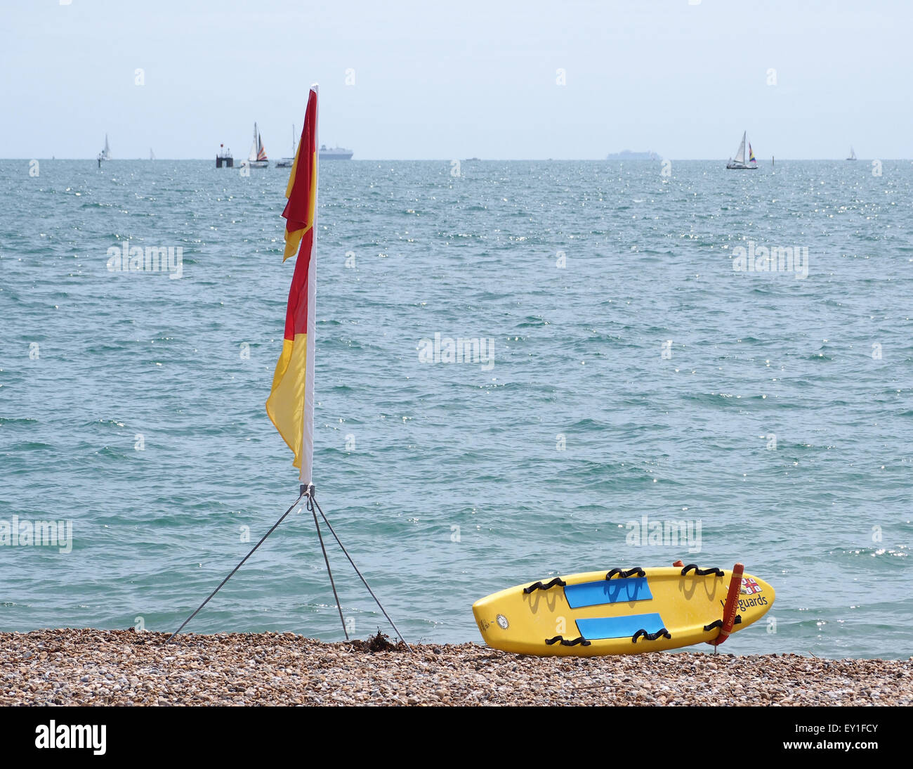 Un sauveteur RNLI Station sur la plage de Southsea, Portsmouth, Angleterre Banque D'Images