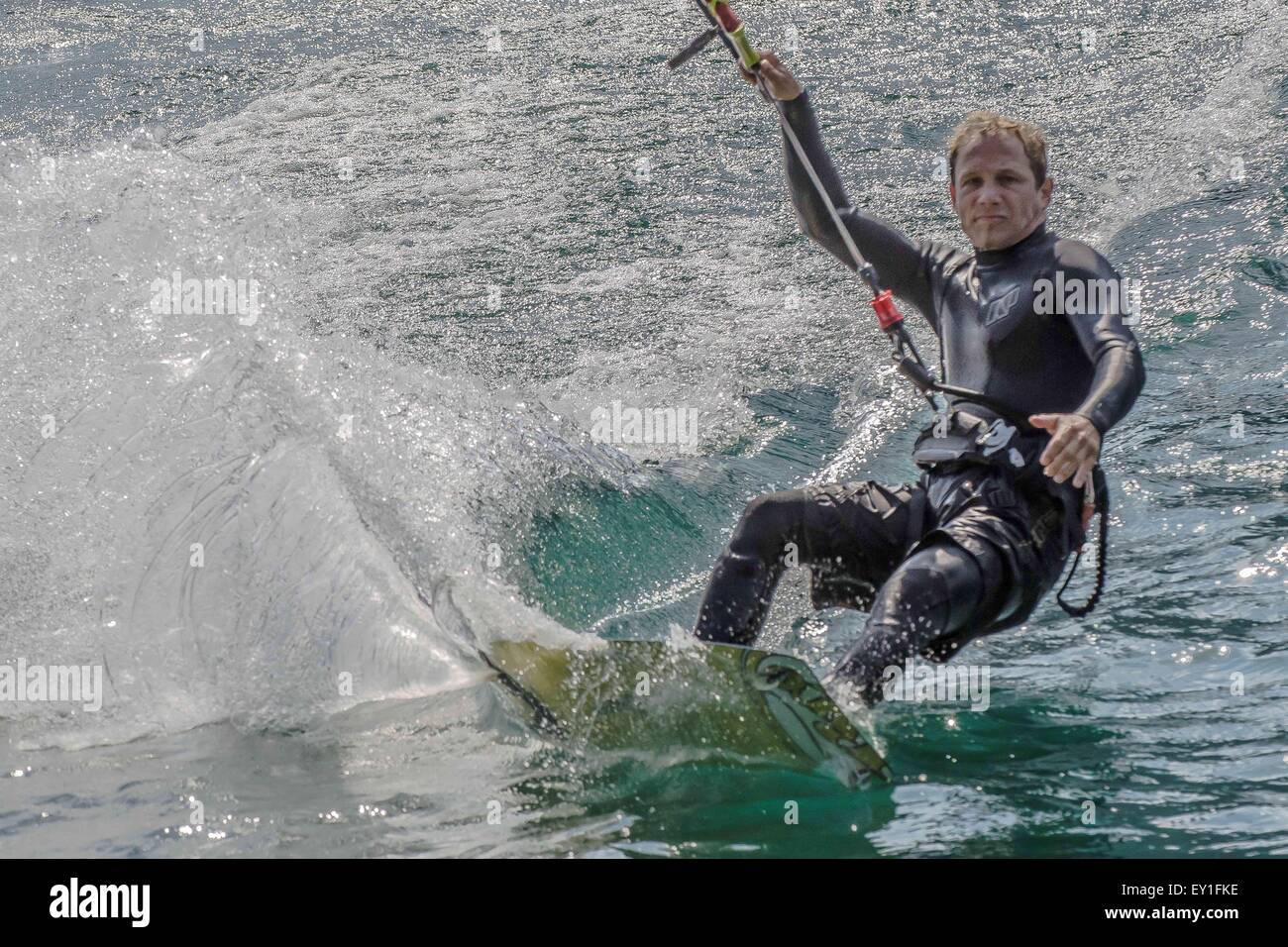 Fort vent pour le kite surf au Lac Achensee Banque D'Images