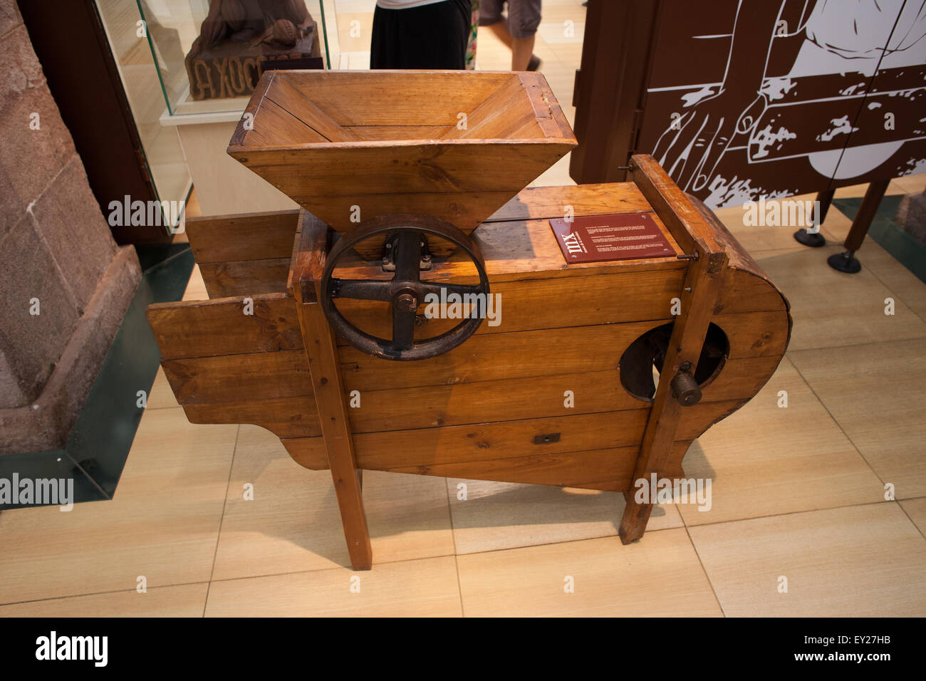 Machine trieuse de fèves de cacao dans le chocolat Museum Museu de la Xocolata - MX à Barcelone, Catalogne, Espagne Banque D'Images