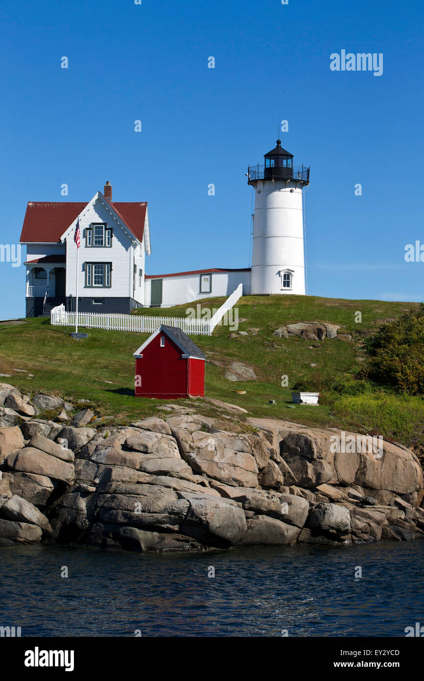 Cape Neddick Lighthouse / Light Nubble, CAPE NEDDICK, York Beach, New York, Maine, États-Unis d'Amérique Banque D'Images