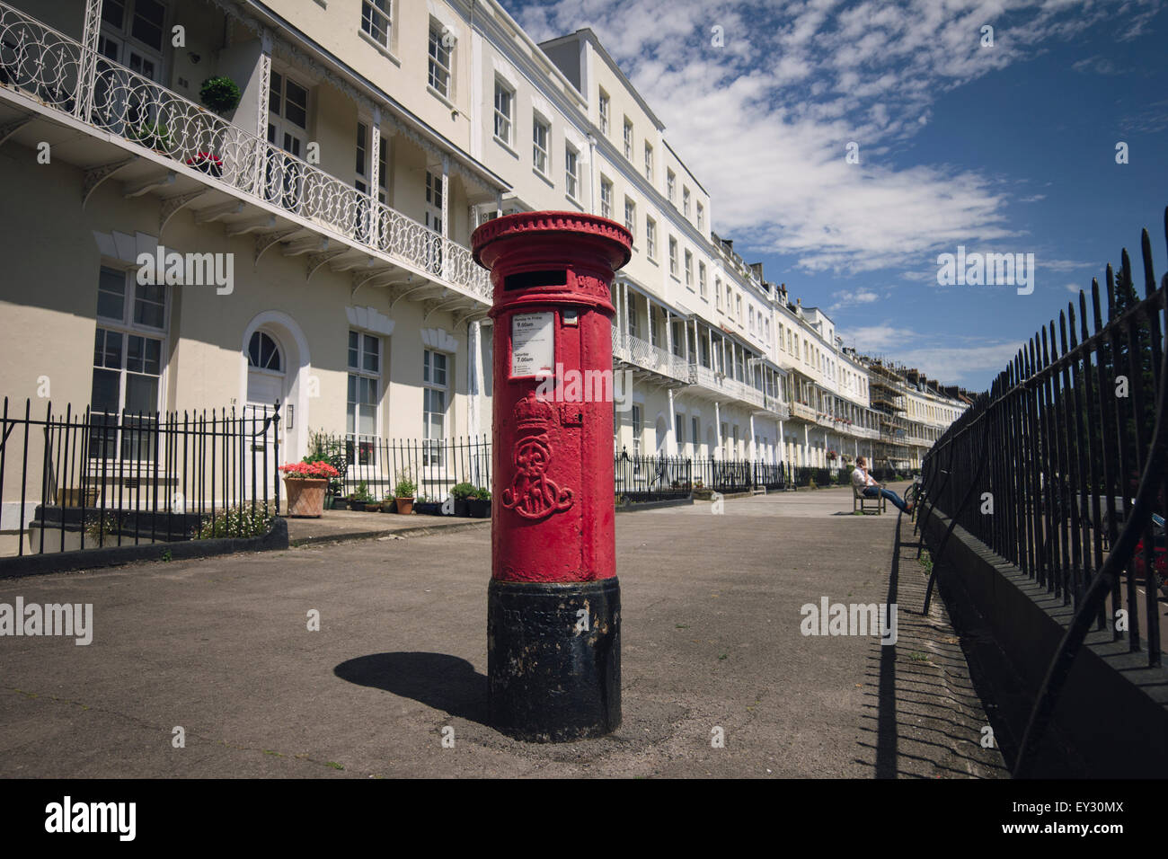 Royal Mail Postbox au Royal York Crescent, Clifton, Bristol, England Banque D'Images