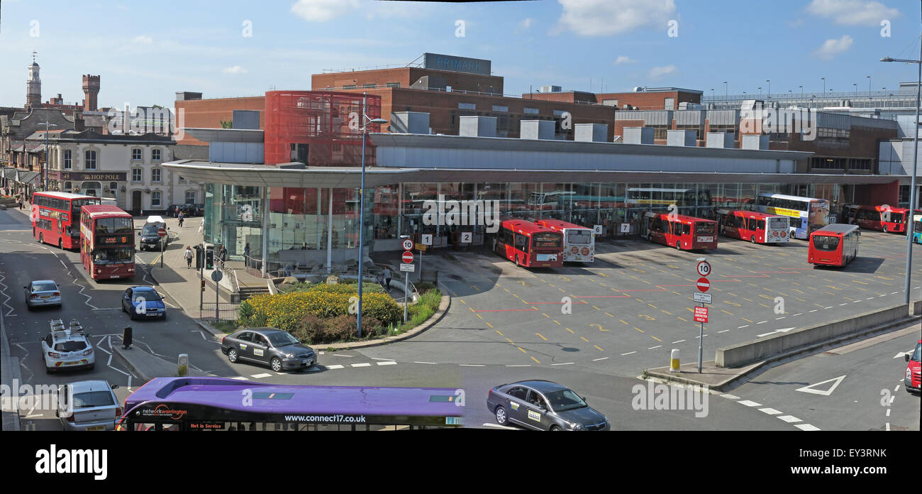 Warrington Gare Routière, centre ville,échanges,Cheshire, Angleterre, Royaume-Uni Banque D'Images