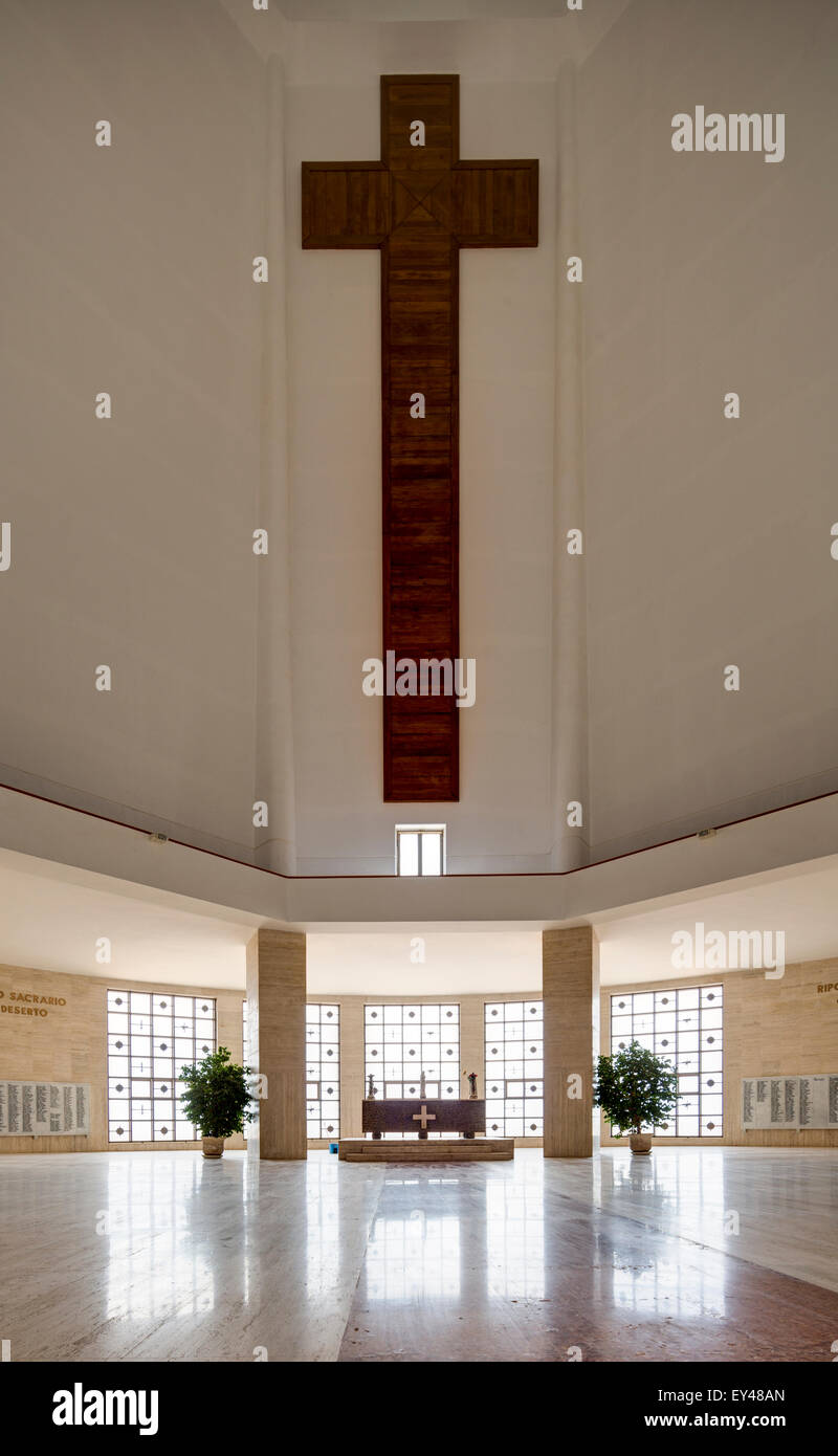 L'intérieur, de l'Italien Seconde guerre mondiale mémorial, El Alamein, en Égypte Banque D'Images