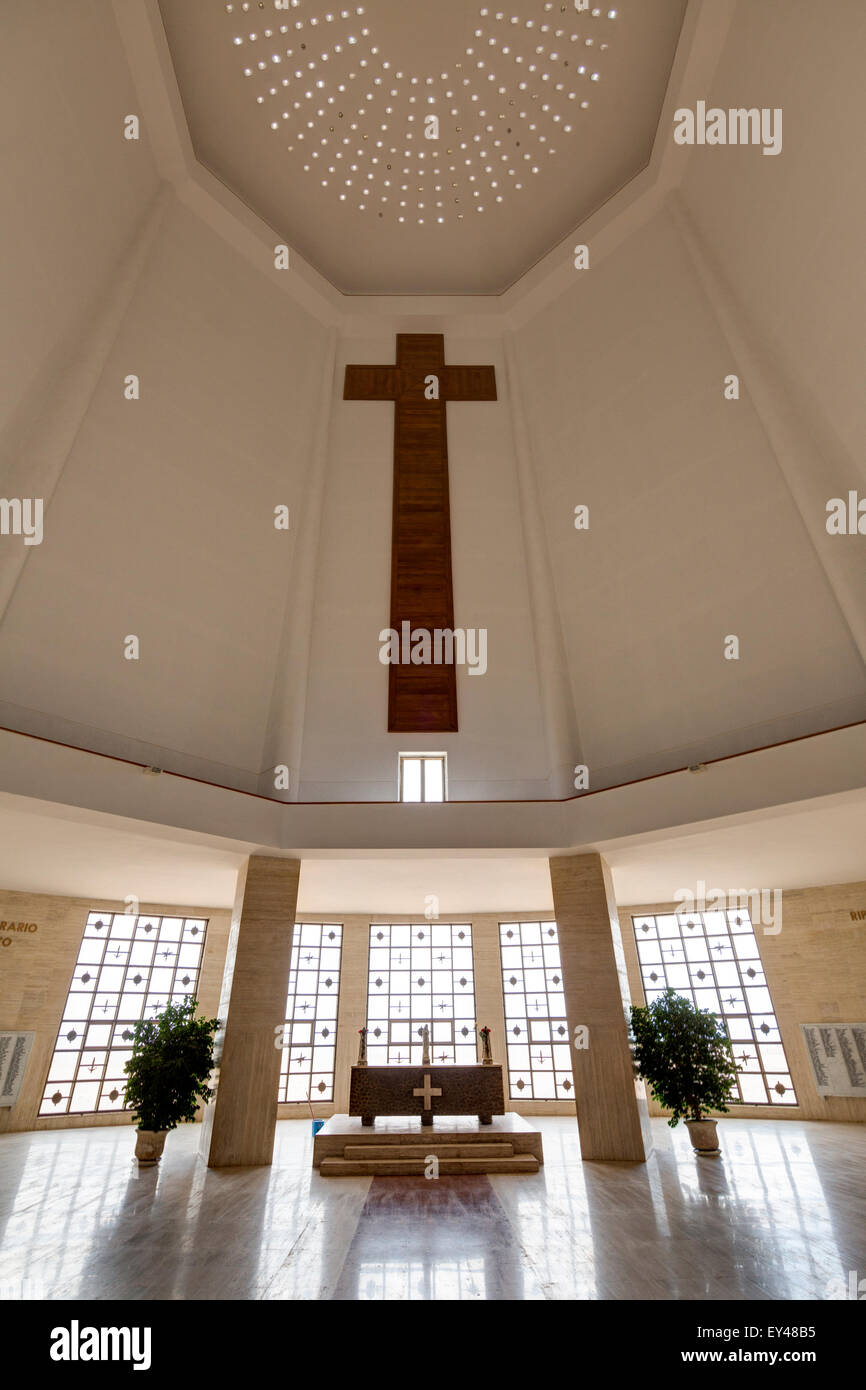 L'intérieur, de l'Italien Seconde guerre mondiale mémorial, El Alamein, en Égypte Banque D'Images