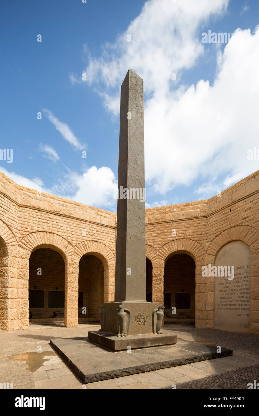 L'allemand seconde guerre mondiale mémorial, El Alamein, en Égypte Banque D'Images