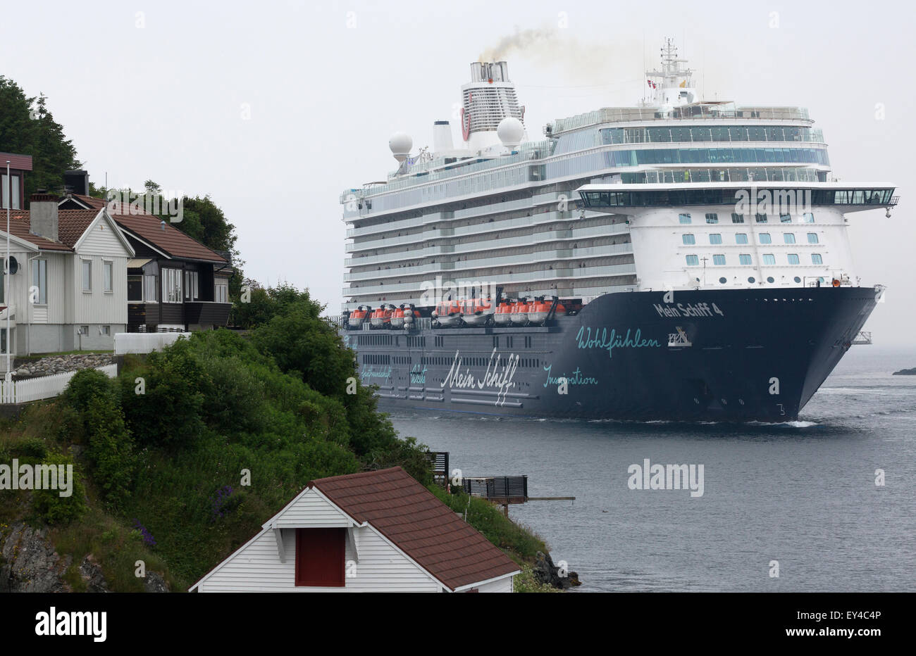 Le navire de croisière TUI Mein Schiff 4 arrive à Haugesund. Banque D'Images