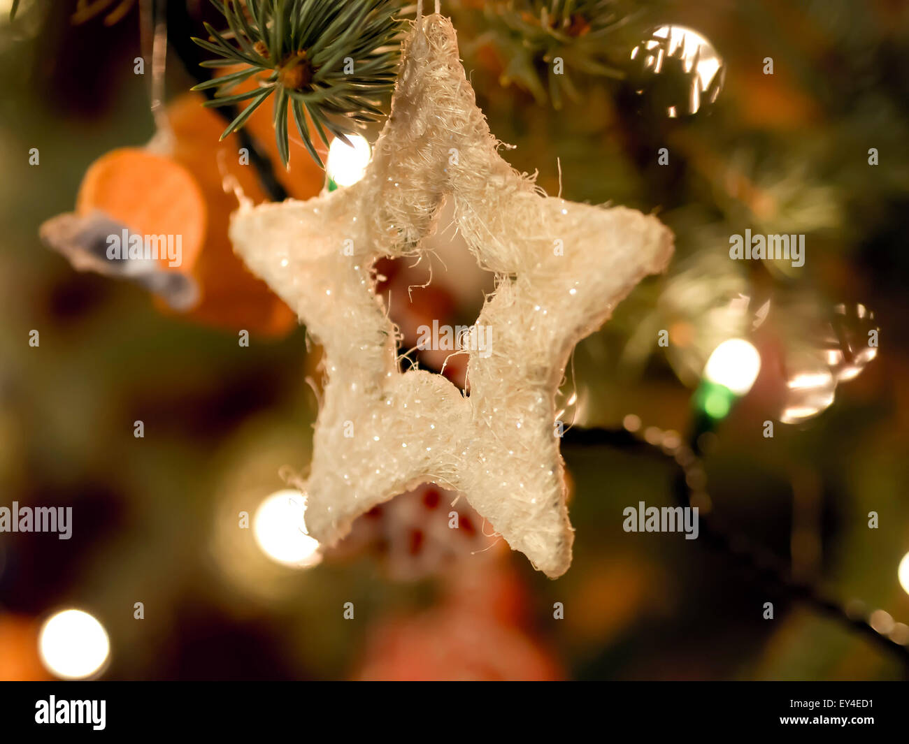 Image d'une star comme décoration sur un marché de Noël Banque D'Images