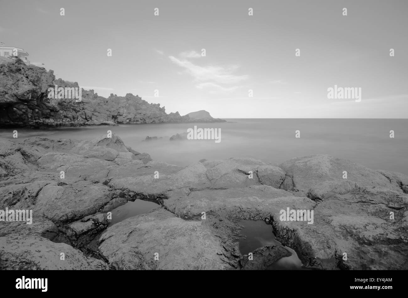 Océan infrarouge noir et blanc Banque D'Images