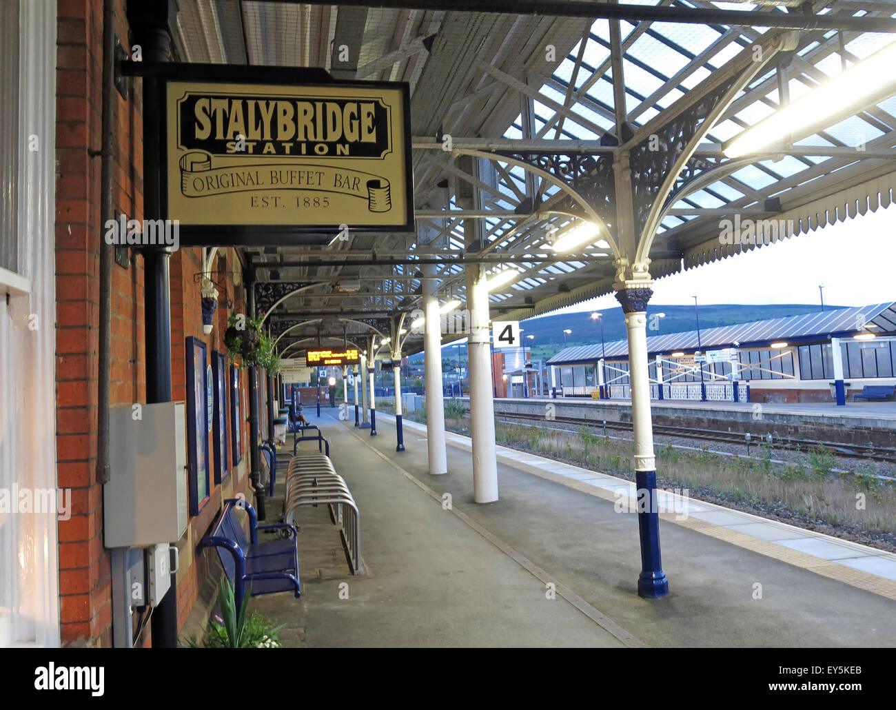 Stalybridge Gare Buffet Original bar,est 1885, Transpennine aletrail, Tameside, Greater Manchester, Angleterre, RU Banque D'Images