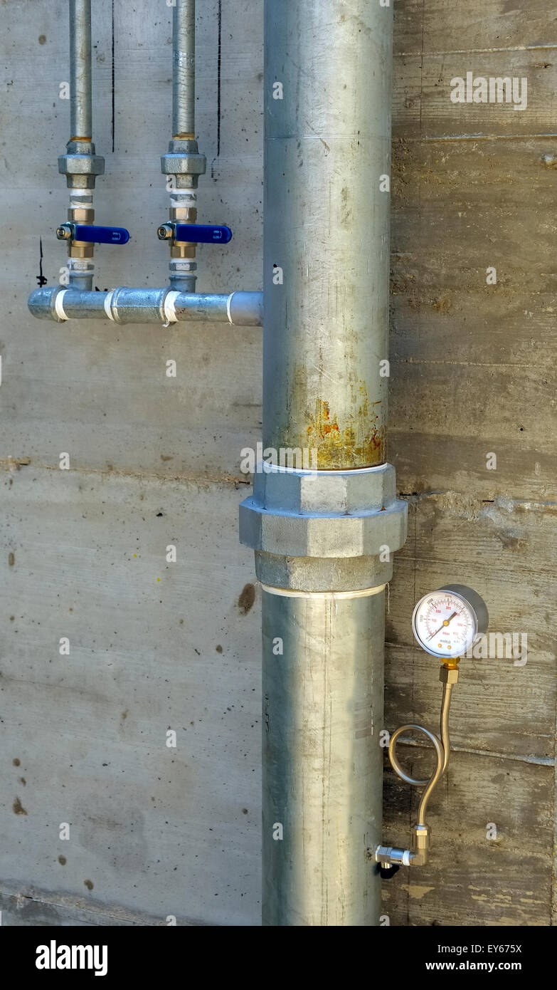 Système de traitement des eaux usées avec les capteurs et indicateurs. Banque D'Images